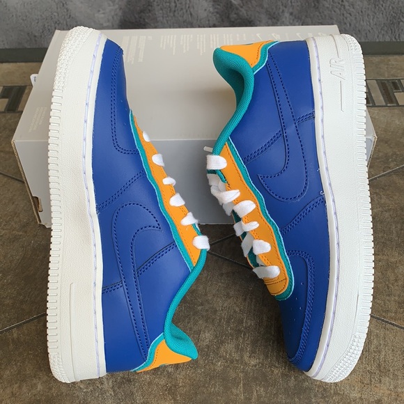 NIKE AIR FORCE 1 LV8 1 DBL WMNS - Picture 13 of 15